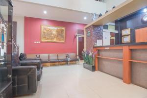 RedDoorz Plus Syariah at Banjarbaru 2