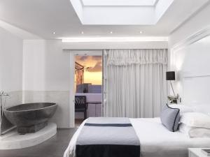 Aressana Spa Hotel & Suites - Small Luxury Hotels of the World Santorini Greece