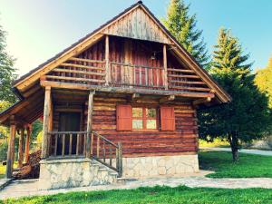 3 star apartement House Wood Poljanak Horvaatia