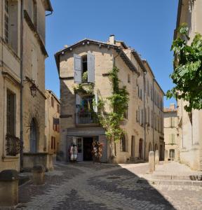 Hotels Hotel Restaurant Le Gardon - Pont du Gard : photos des chambres