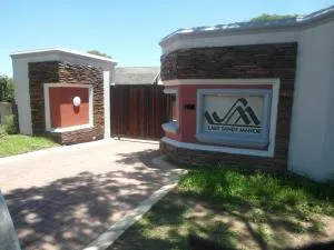 Lake Sands Manor - Camperdown