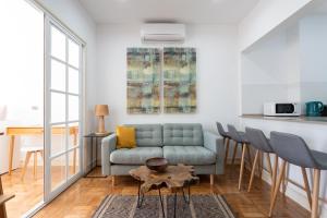 FLH Downtown Central Flat with Balcony