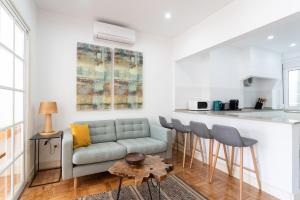 FLH Downtown Central Flat with Balcony