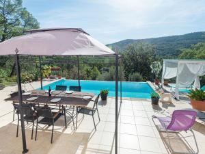 Villas Spacious Villa in Bargemon with Swimming Pool : photos des chambres