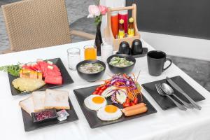 Xen Hotel Nakhon Pathom - SHA PLUS