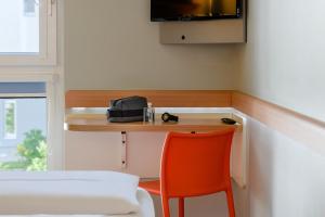 Hotels ibis budget Besancon Centre Gare : Chambre Triple