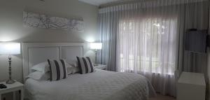 Rosebank Lodge Guesthouse by Claires