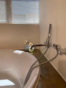 B&B Yellow Submarine
