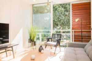 HomeForGuest Design Attic Apartment FREE Parking