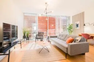 HomeForGuest Design Attic Apartment FREE Parking - Santa María de Gracia