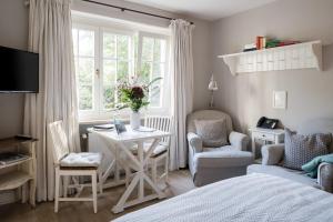 Apartment (2 Adults) room in von Deska Townhouses - Ivy House