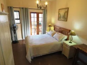 Gansbaai Central Accommodation - Gansbaai