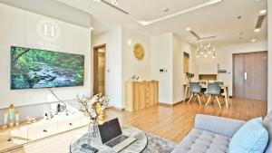 Hi-Home Suites - Vinhomes Metropolis