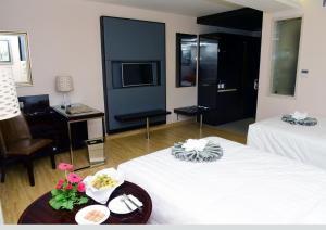 OM Clarks Inn Raebareli