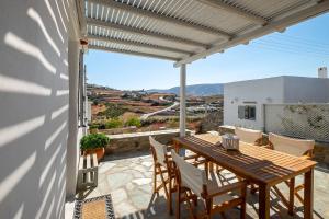 Exochi Traditional Houses Paros Greece