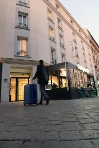 CAMPANILE PARIS - Clichy Centre - 克利希