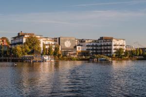 4 hvězdičkový hotel Resort Mark Brandenburg & Fontane Therme Neuruppin Německo