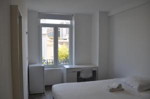 Double Room with Private Bathroom room in My Home In The City