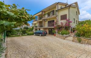 Mima Studio & Apartments