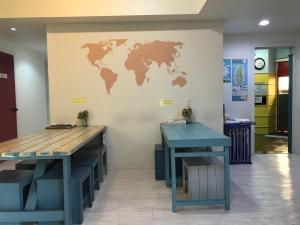 slow citi guesthouse hostel