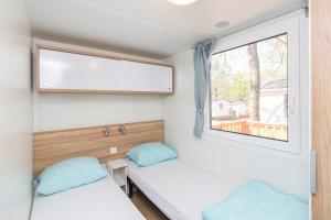Albatross Mobile Homes on Solaris Camping FKK-Naturist 