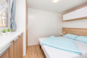 Albatross Mobile Homes on Solaris Camping FKK-Naturist 