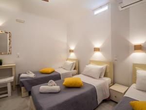 Orpheas Rooms Myconos Greece