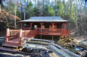 Time to Cuddle, WIFI, Near Pigeon Forge, 560 FREE tickets each paid day