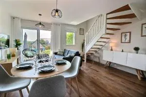 Gite - Le Toucan - Maison avec Terrasse dans parc avec piscine proche plages et Golf - 普雷讷夫昂德雷