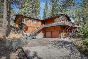 Cascading Canyon - Round Hill