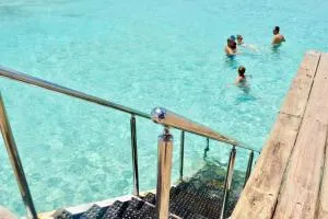 Sunny Day @CadaquesCaribe Bayahibe Dominicus - Mano Juan