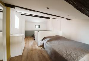 Appartements T3 duplex design hypercentre Cathedrale Narbonne : photos des chambres