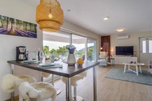 Design & Beach Ferienwohnung - Exklusives Apartment 