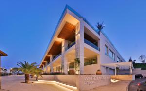 White Lagoon Resort -Inclusive