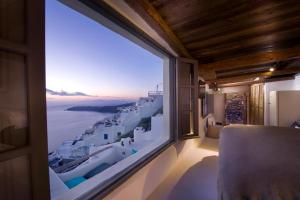 Sophia Luxury Suites Santorini Greece