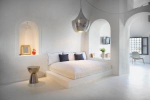 Sophia Luxury Suites Santorini Greece