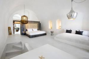 Sophia Luxury Suites Santorini Greece