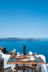 Sophia Luxury Suites Santorini Greece