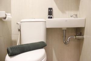 Luxurious Studio Room Grand Asia Afrika Apartment By Travelio