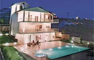 塞奥洛戈斯13号度假屋 - 带热水浴池 - Skála