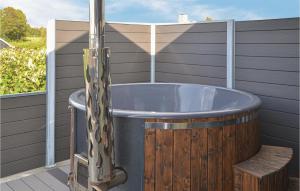 Awesome Home In Esbjerg V With Wifi