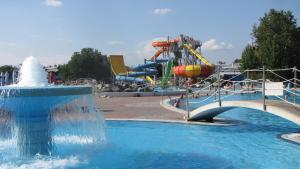 Happy Camp Mobile Homes in Camping Terme Čatež