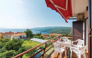  Apartment Medulinska V, Pension in Rabac