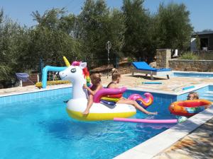 Hakuna Matata Holidays 'Agalia' with pool in Greek Olive Grove Messinia Greece