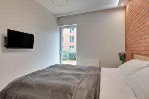 Central Apartment - free private parking