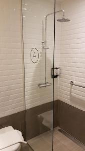 Single Room room in Aerotel London Heathrow Terminal 2 & Terminal 3