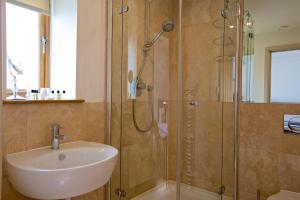 Dartmouth Green Lodges