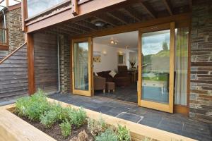 Dartmouth Green Lodges