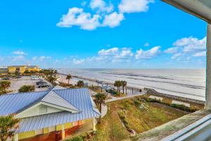 Studio with Ocean View room in Harbour Beach Resort