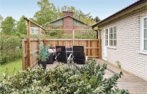 3 Bedroom Cozy Home In Karlshamn